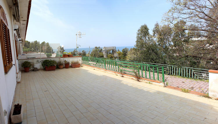 Caronia - Terrazzo Abitazione in residence sul mare vendita CA01VF